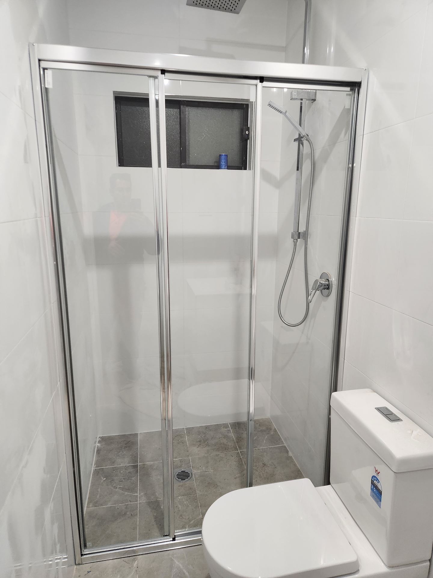 shower screen installed in Eagle Vale by Showerland
